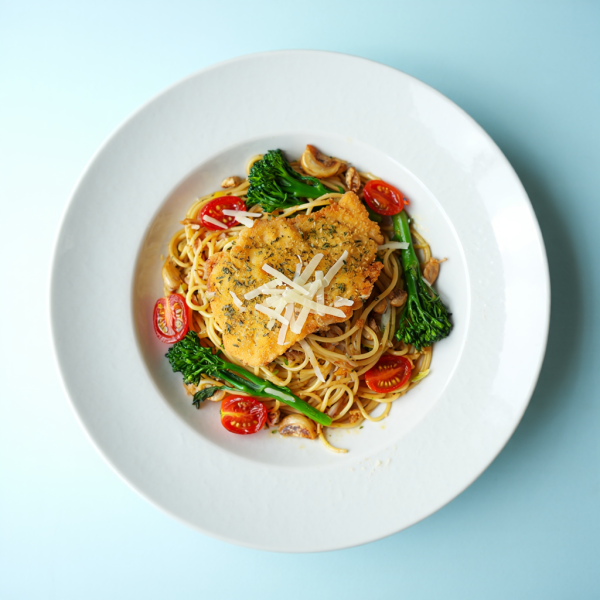 香蒜雞扒炒意粉