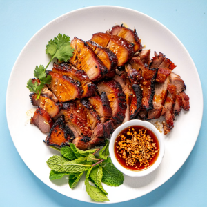 8 (12) 泰式燒豬頸肉配經典酸子辣醬